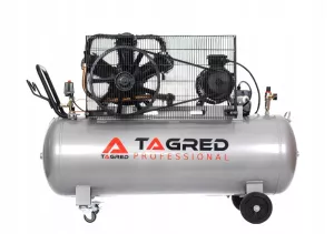 TAGRED Vysoce výkonný olejový kompresor 300L, 3 písty, 400V TA330